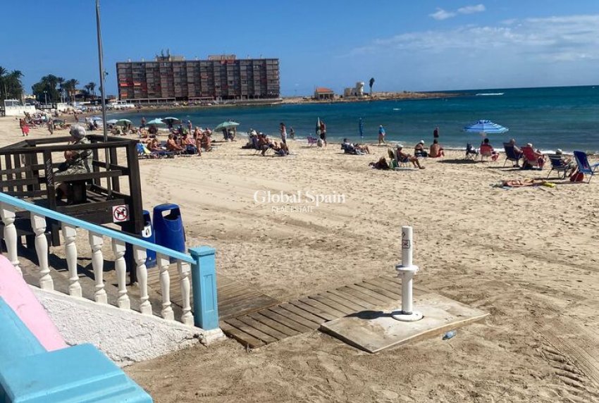 Wiederverkauf - PENTHOUSE -
TORREVIEJA - Costa Blanca