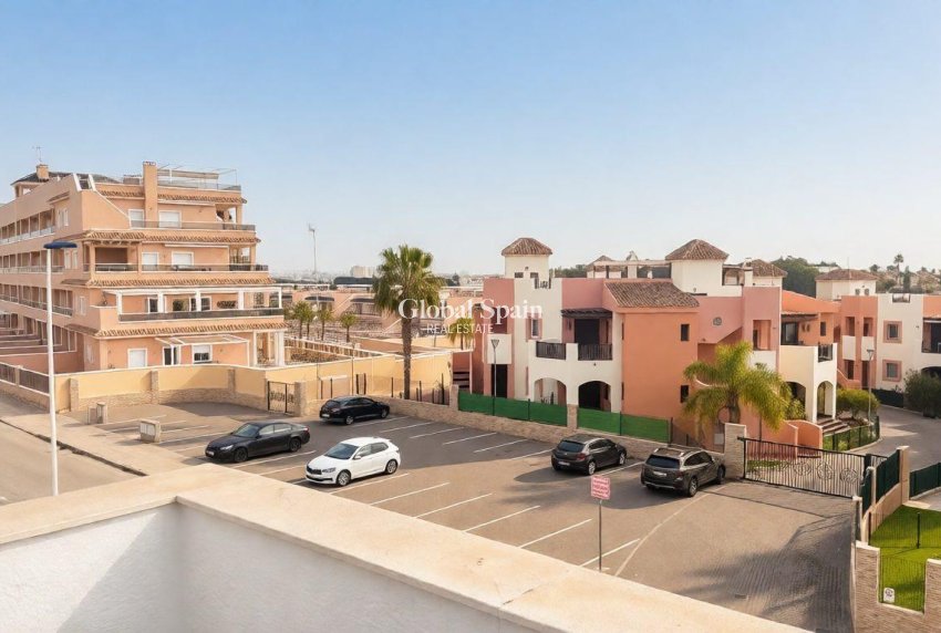 Wiederverkauf - PENTHOUSE -
TORREVIEJA - Costa Blanca