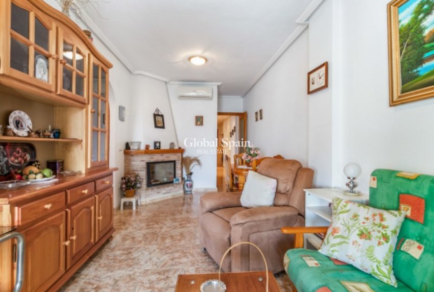 Wiederverkauf - PENTHOUSE -
TORREVIEJA - Costa Blanca