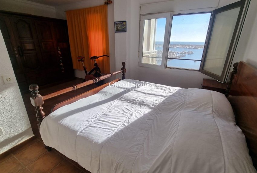 Wiederverkauf - PENTHOUSE -
TORREVIEJA - El Acequión - Los Náufragos