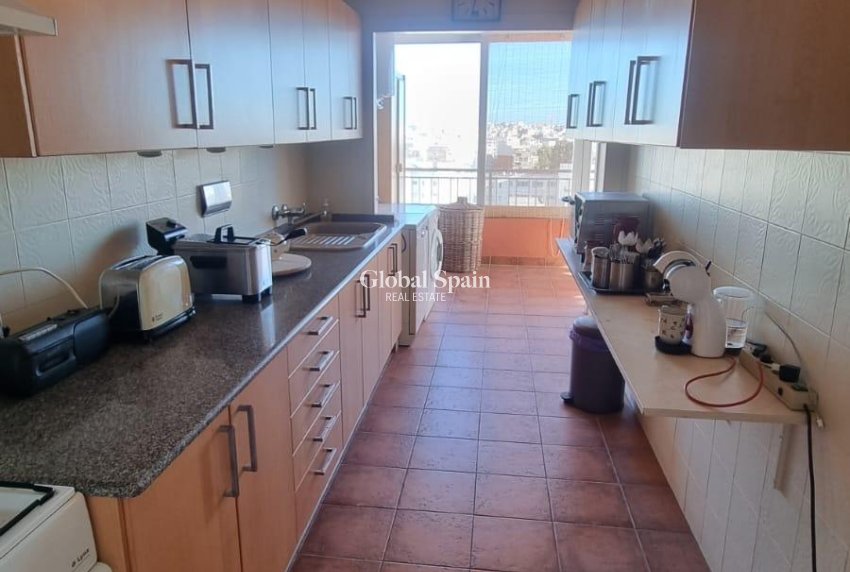 Wiederverkauf - PENTHOUSE -
TORREVIEJA - El Acequión - Los Náufragos