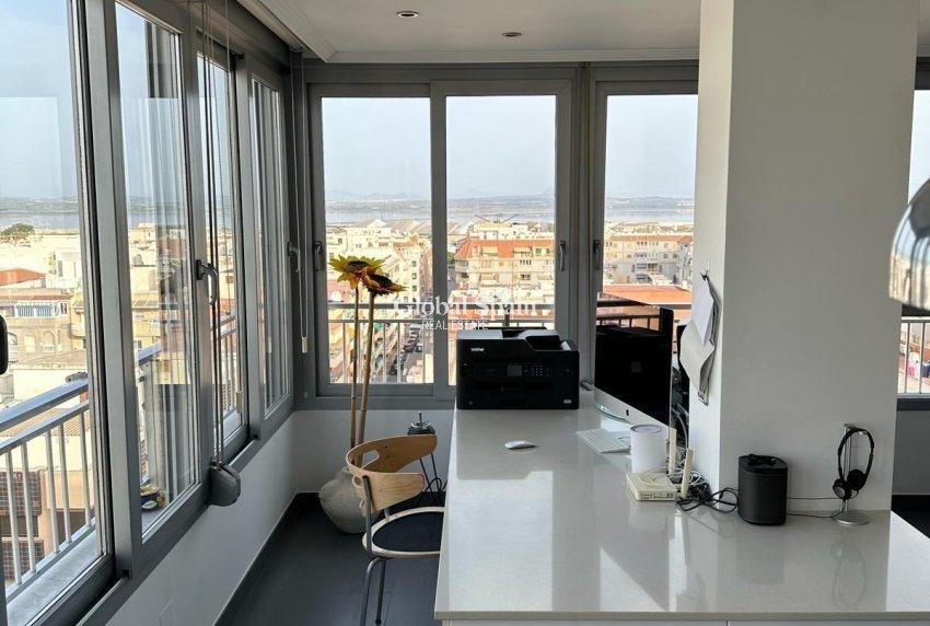 Wiederverkauf - PENTHOUSE -
TORREVIEJA - El Acequión - Los Náufragos