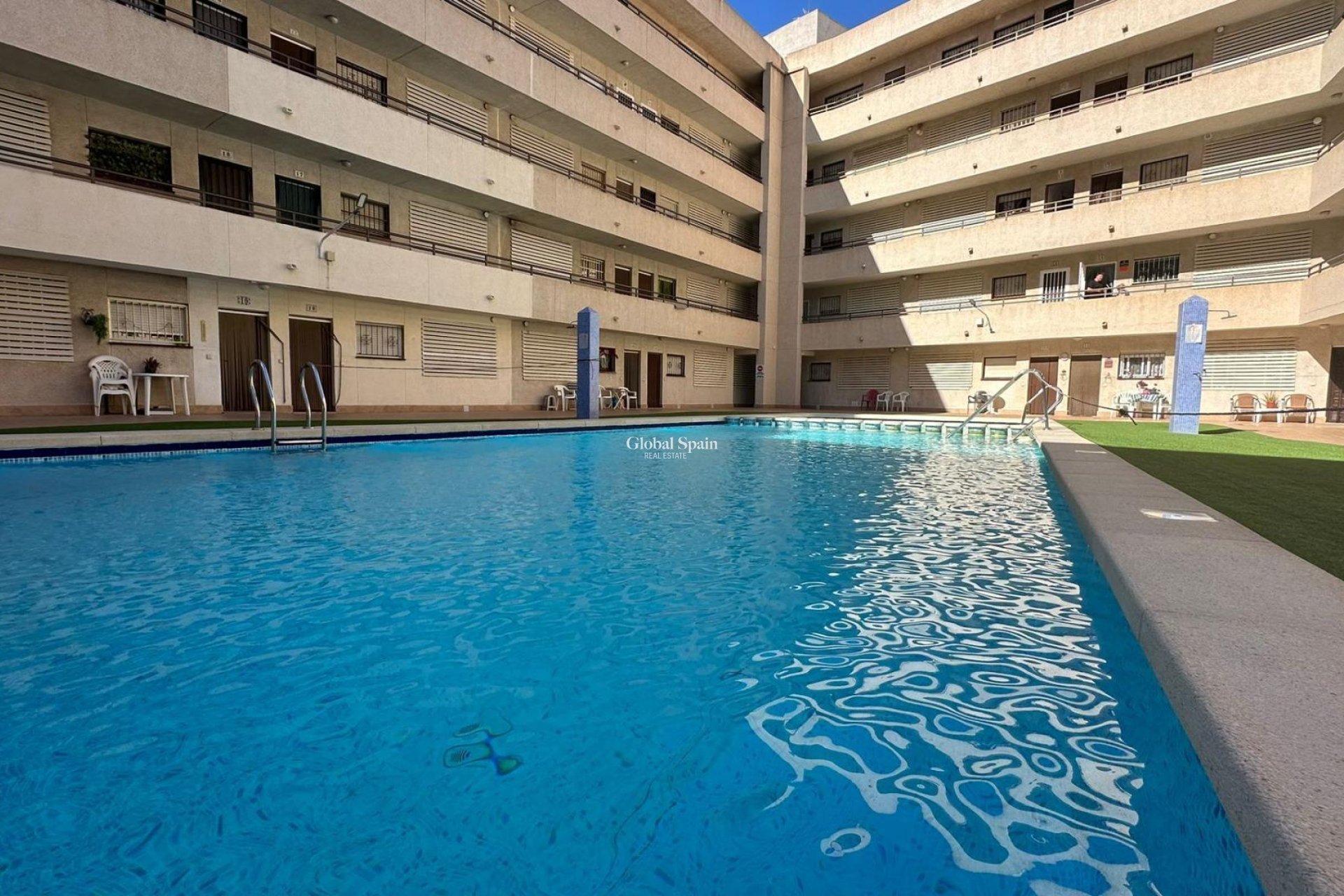 Wiederverkauf - PENTHOUSE -
TORREVIEJA - Estacion de autobuses