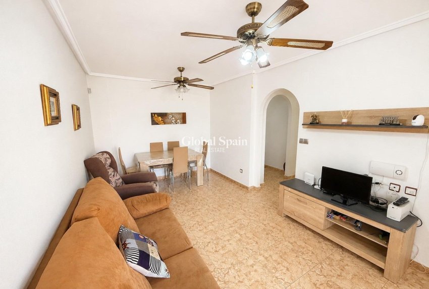 Wiederverkauf - PENTHOUSE -
TORREVIEJA - Estacion de autobuses