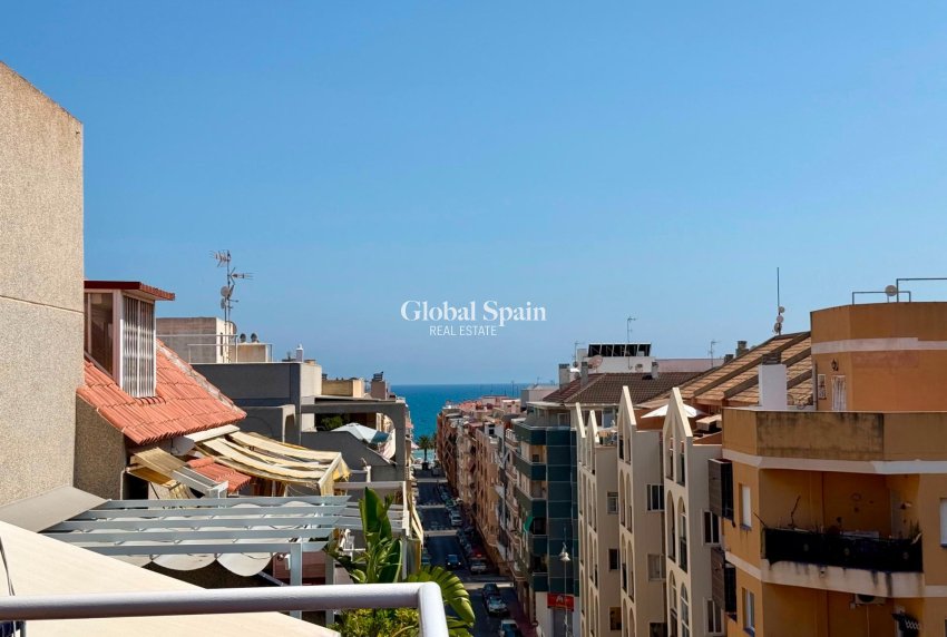 Wiederverkauf - PENTHOUSE -
TORREVIEJA - Habaneras
