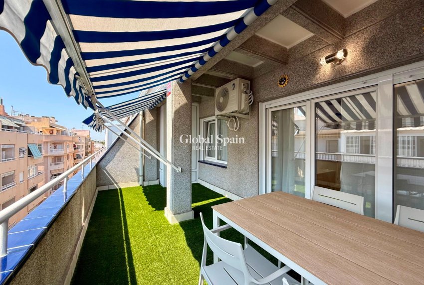Wiederverkauf - PENTHOUSE -
TORREVIEJA - Habaneras