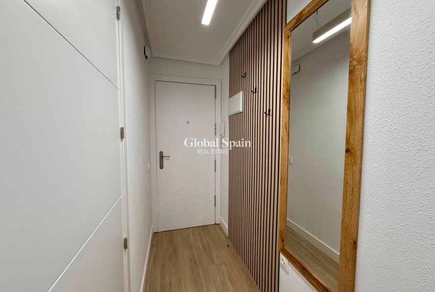Wiederverkauf - PENTHOUSE -
TORREVIEJA - Habaneras