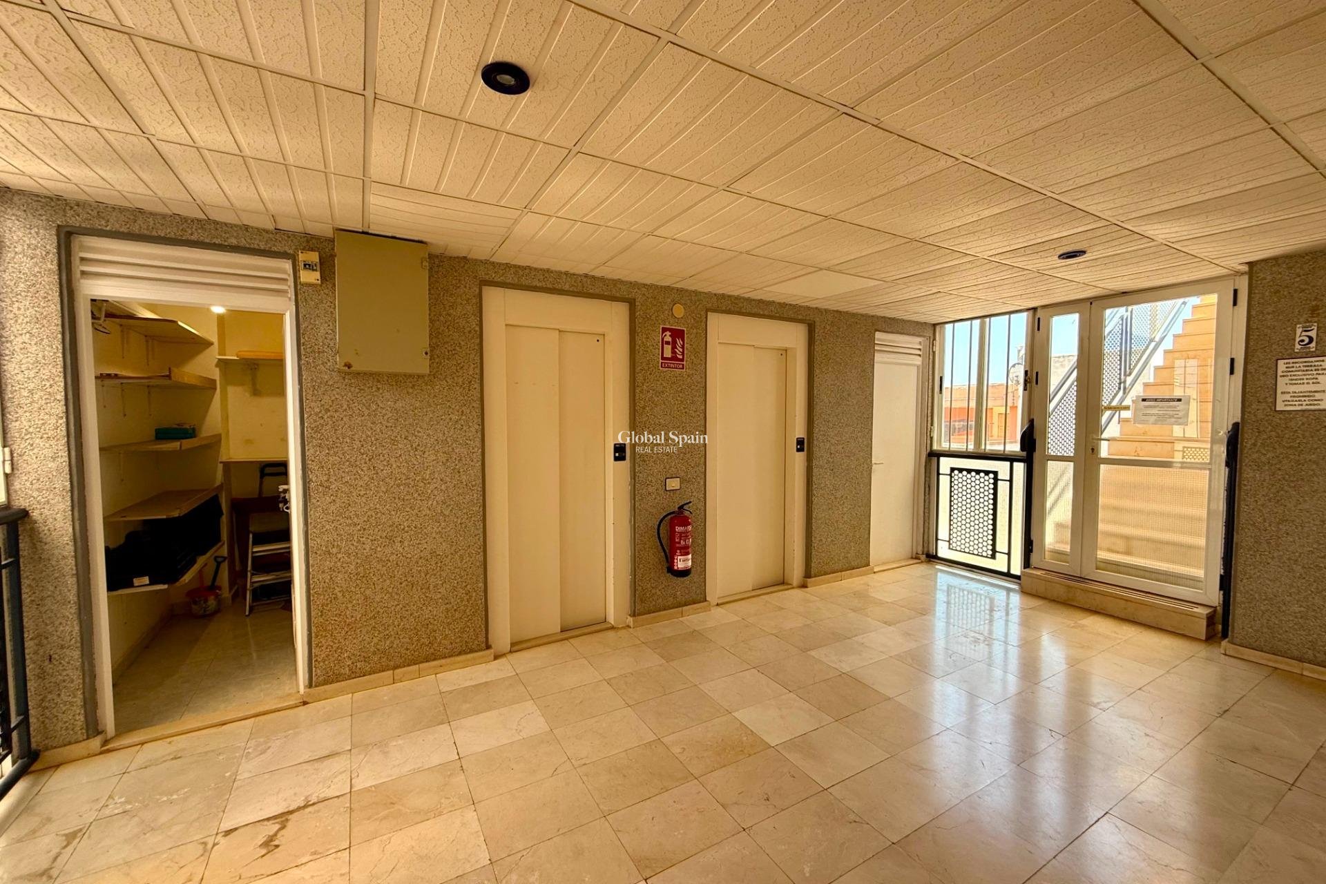 Wiederverkauf - PENTHOUSE -
TORREVIEJA - Habaneras