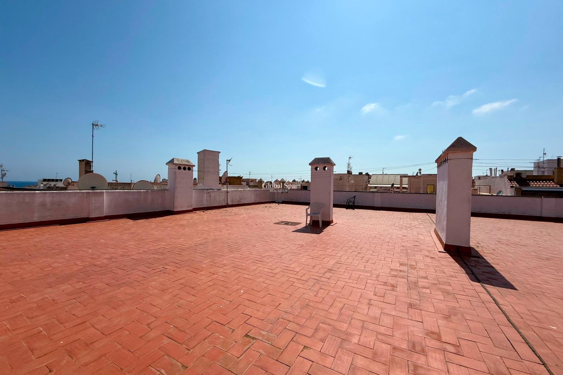 Wiederverkauf - PENTHOUSE -
TORREVIEJA - Habaneras