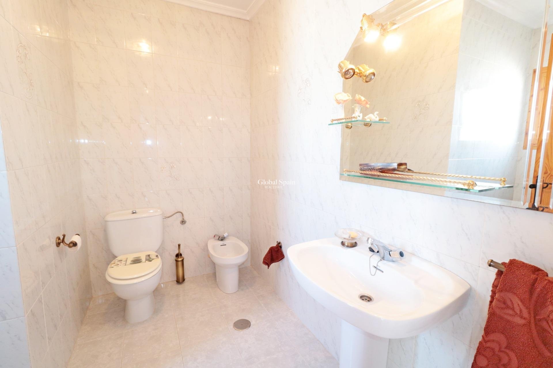 Wiederverkauf - PENTHOUSE -
TORREVIEJA - Habaneras