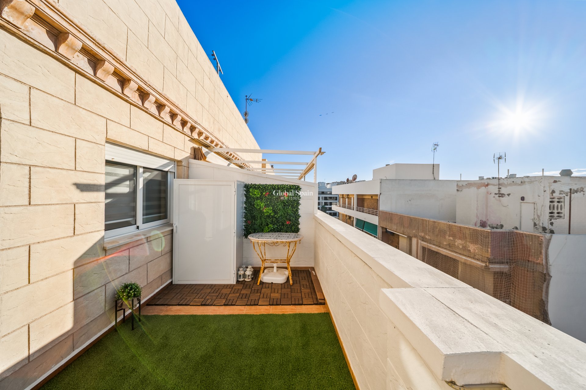 Wiederverkauf - PENTHOUSE -
TORREVIEJA - La Mata