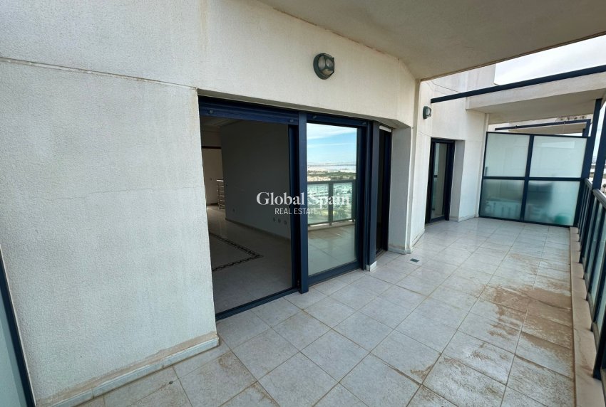 Wiederverkauf - PENTHOUSE -
TORREVIEJA - La Veleta