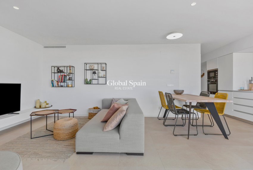 Wiederverkauf - PENTHOUSE -
TORREVIEJA - LOS BALCONES - LOS ALTOS