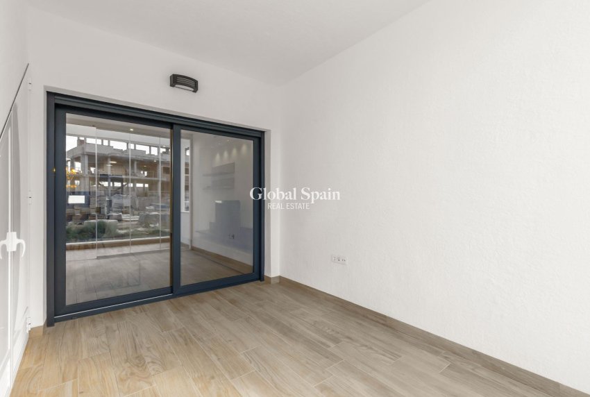 Wiederverkauf - PENTHOUSE -
TORREVIEJA - LOS BALCONES - LOS ALTOS