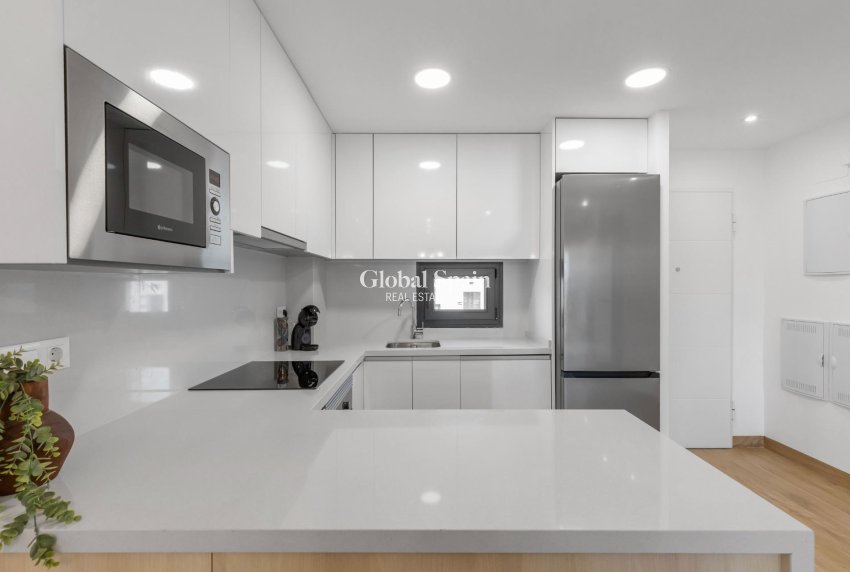 Wiederverkauf - PENTHOUSE -
TORREVIEJA - LOS BALCONES - LOS ALTOS