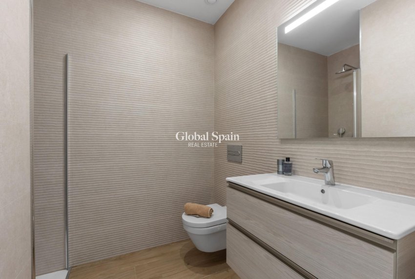 Wiederverkauf - PENTHOUSE -
TORREVIEJA - LOS BALCONES - LOS ALTOS