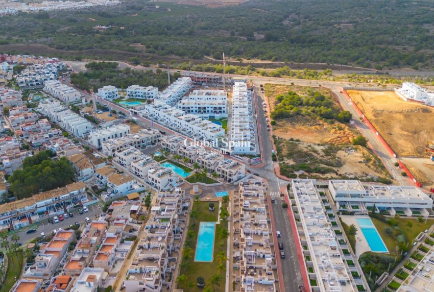 Wiederverkauf - PENTHOUSE -
TORREVIEJA - LOS BALCONES - LOS ALTOS