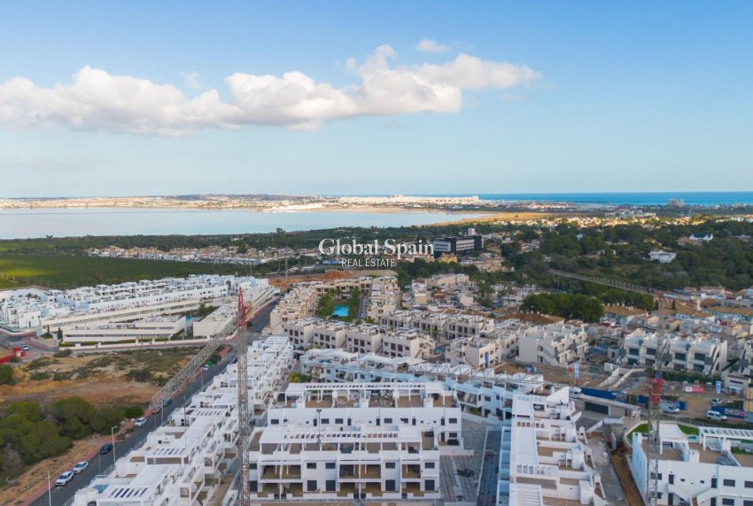 Wiederverkauf - PENTHOUSE -
TORREVIEJA - LOS BALCONES - LOS ALTOS