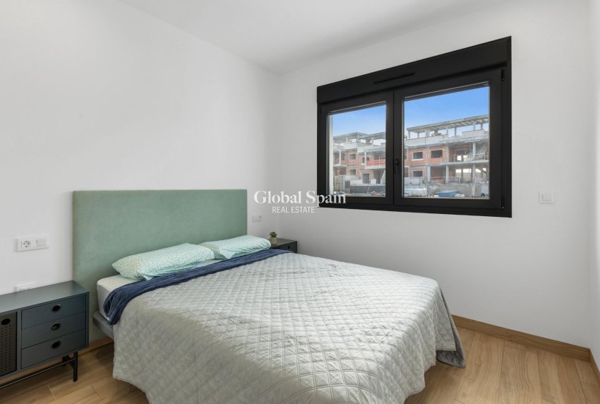 Wiederverkauf - PENTHOUSE -
TORREVIEJA - LOS BALCONES - LOS ALTOS