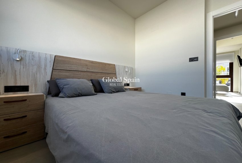 Wiederverkauf - PENTHOUSE -
TORREVIEJA - LOS BALCONES - LOS ALTOS