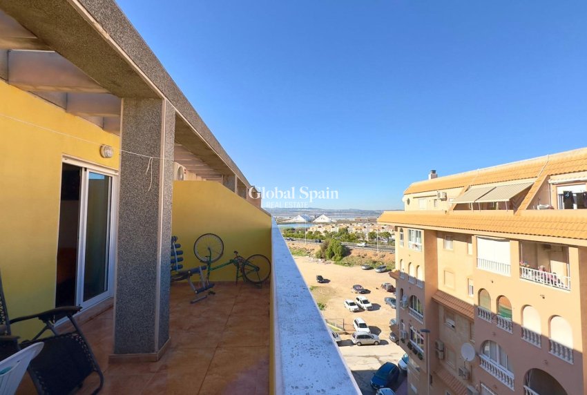 Wiederverkauf - PENTHOUSE -
TORREVIEJA - Parque de las Naciones