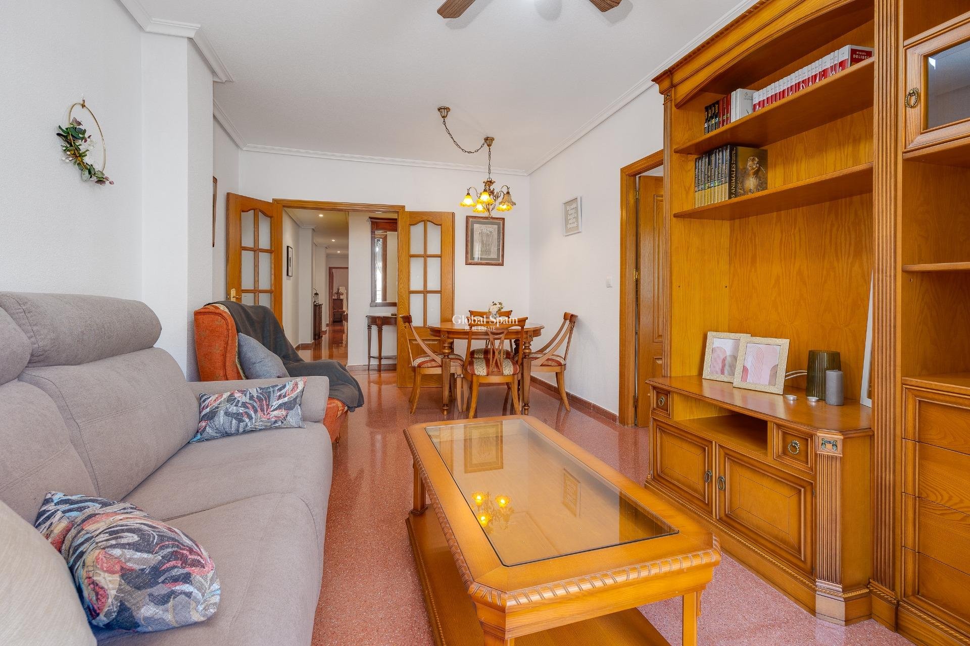 Wiederverkauf - PENTHOUSE -
TORREVIEJA - Paseo maritimo