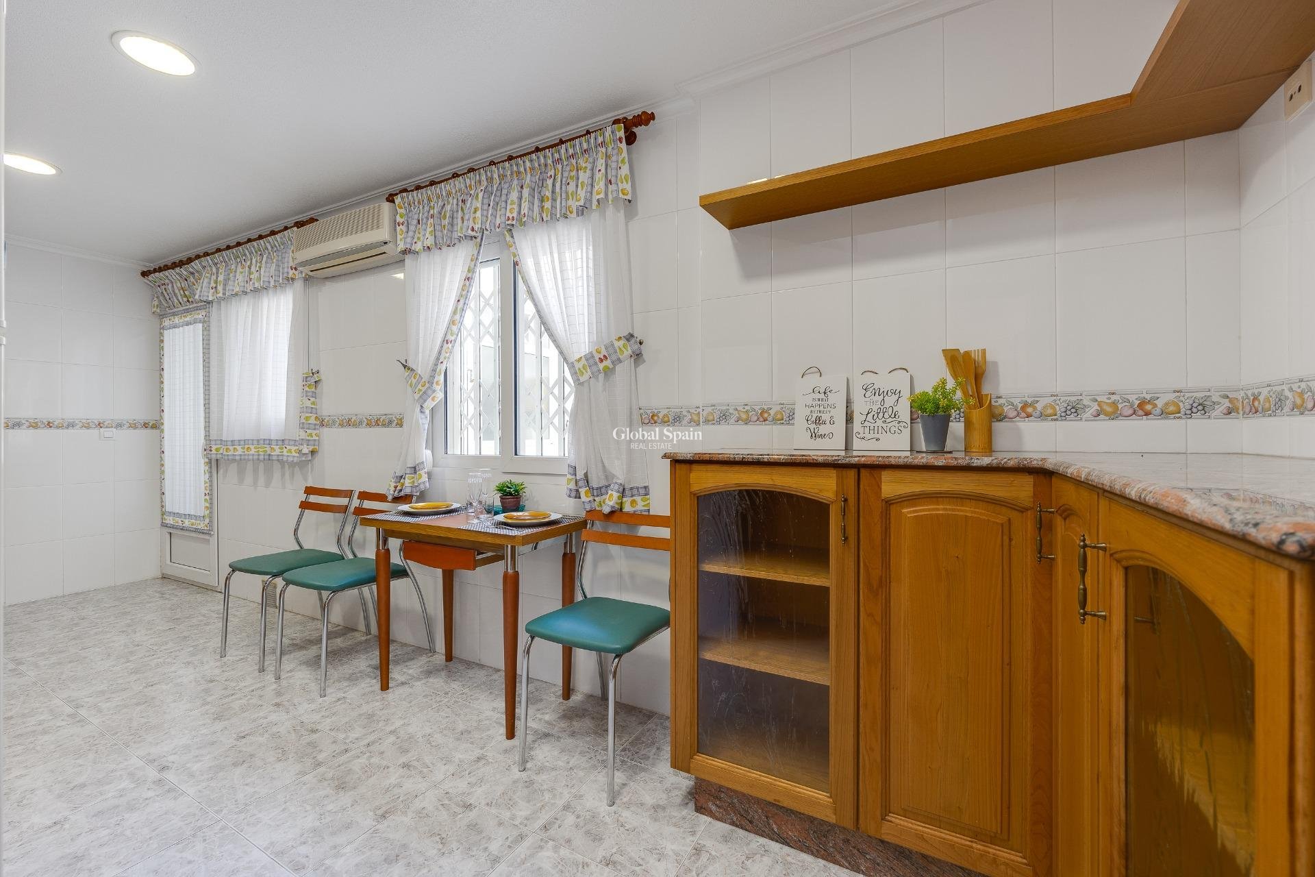 Wiederverkauf - PENTHOUSE -
TORREVIEJA - Paseo maritimo