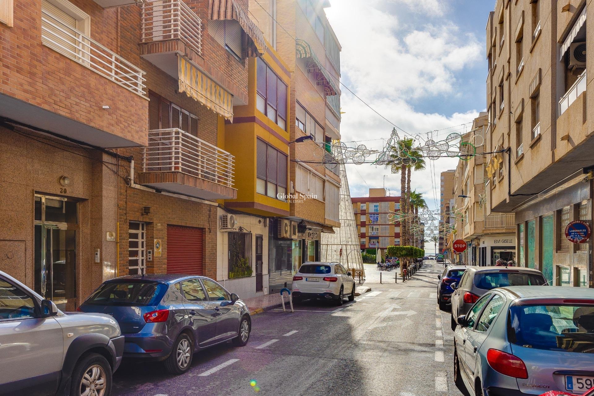 Wiederverkauf - PENTHOUSE -
TORREVIEJA - Paseo maritimo