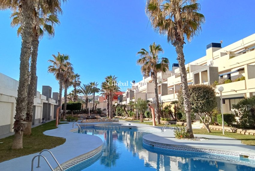 Wiederverkauf - PENTHOUSE -
TORREVIEJA - Playa De La Mata