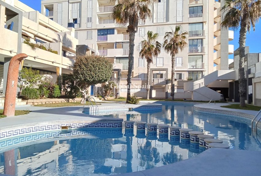 Wiederverkauf - PENTHOUSE -
TORREVIEJA - Playa De La Mata