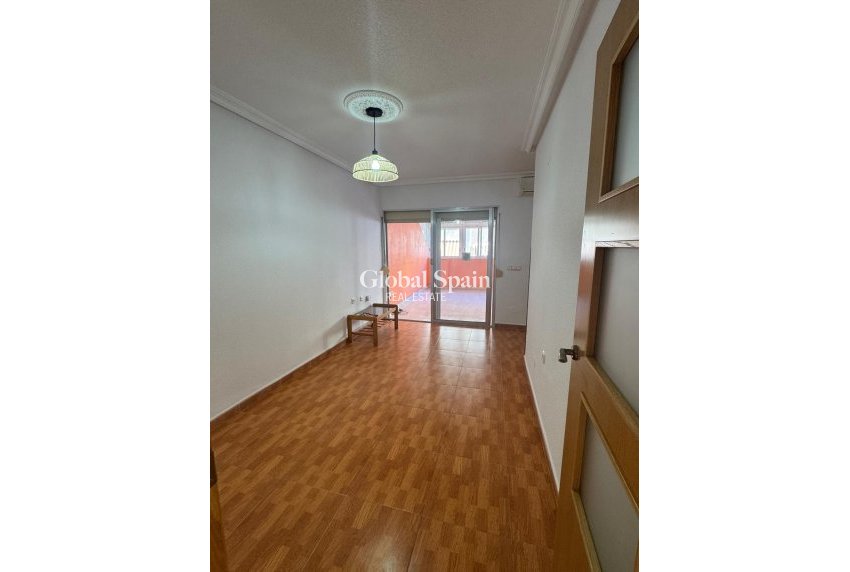 Wiederverkauf - PENTHOUSE -
TORREVIEJA - Playa de los Locos