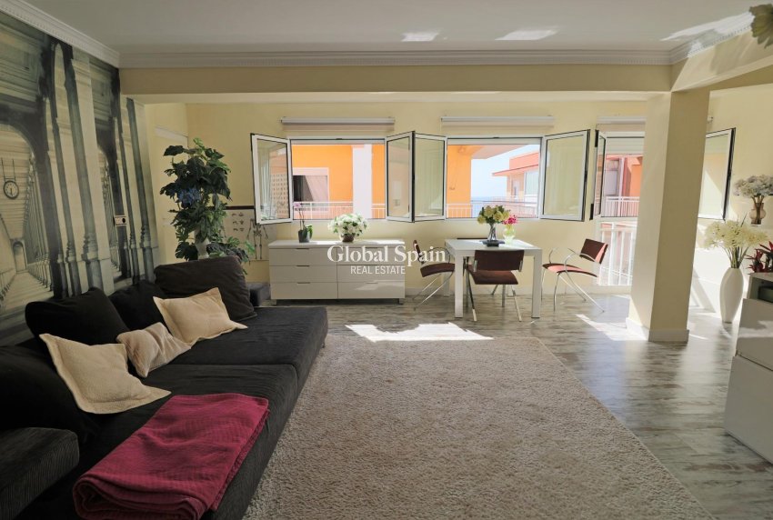 Wiederverkauf - PENTHOUSE -
TORREVIEJA - Playa De Los Náufragos