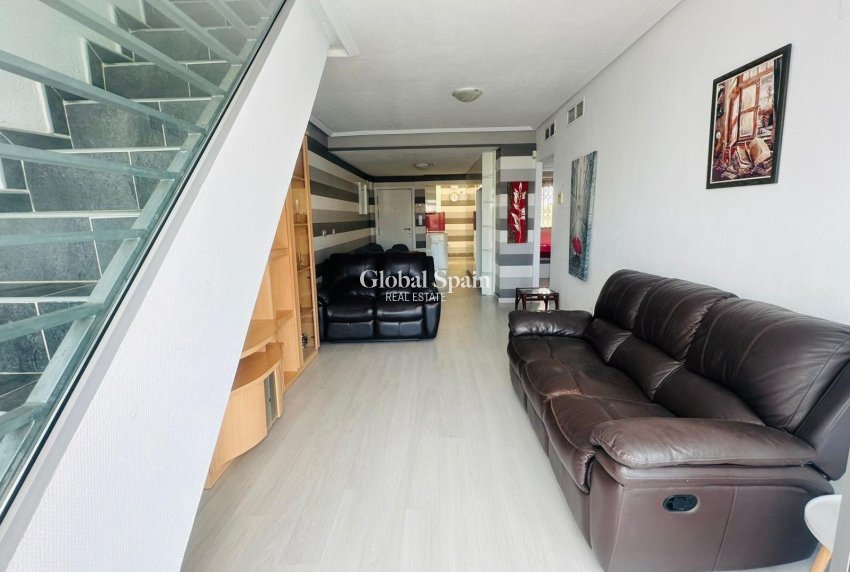 Wiederverkauf - PENTHOUSE -
TORREVIEJA - Playa del Cura