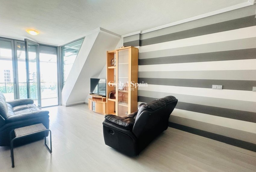 Wiederverkauf - PENTHOUSE -
TORREVIEJA - Playa del Cura