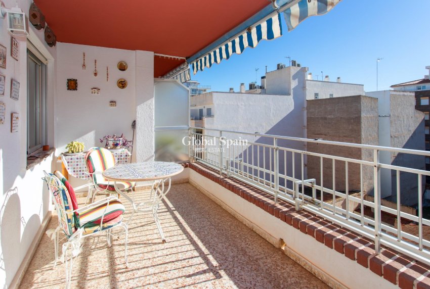 Wiederverkauf - PENTHOUSE -
TORREVIEJA - Playa del Cura