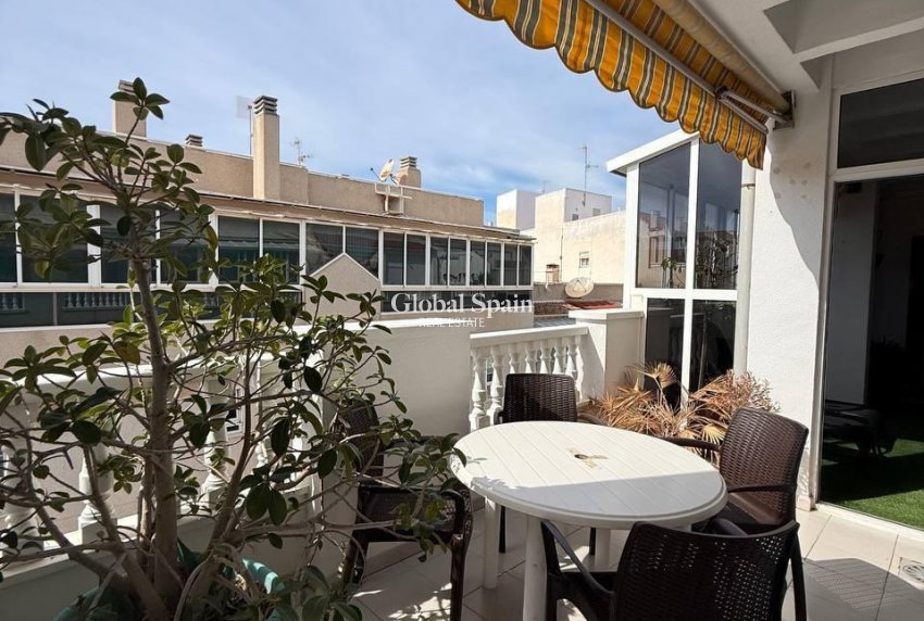 Wiederverkauf - PENTHOUSE -
TORREVIEJA - Playa del Cura