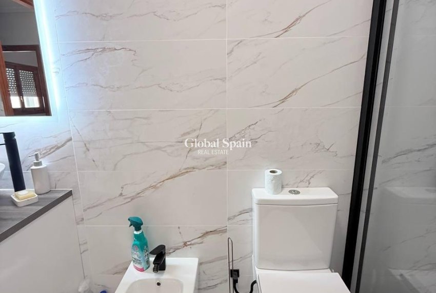 Wiederverkauf - PENTHOUSE -
TORREVIEJA - Playa del Cura