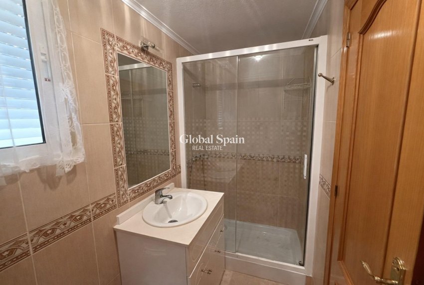 Wiederverkauf - PENTHOUSE -
TORREVIEJA - Playa del cura