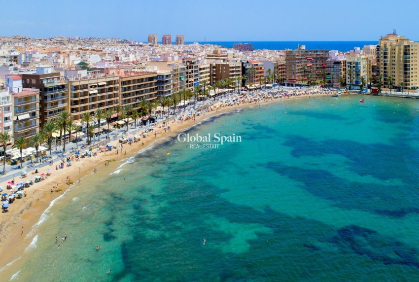 Wiederverkauf - PENTHOUSE -
TORREVIEJA - Playa del Cura