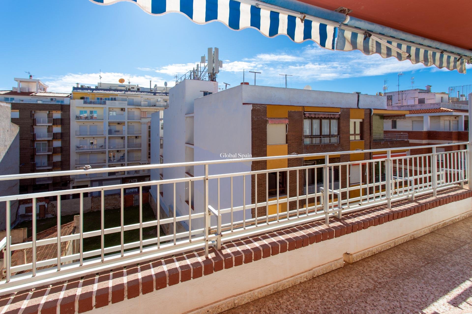 Wiederverkauf - PENTHOUSE -
TORREVIEJA - Playa del Cura