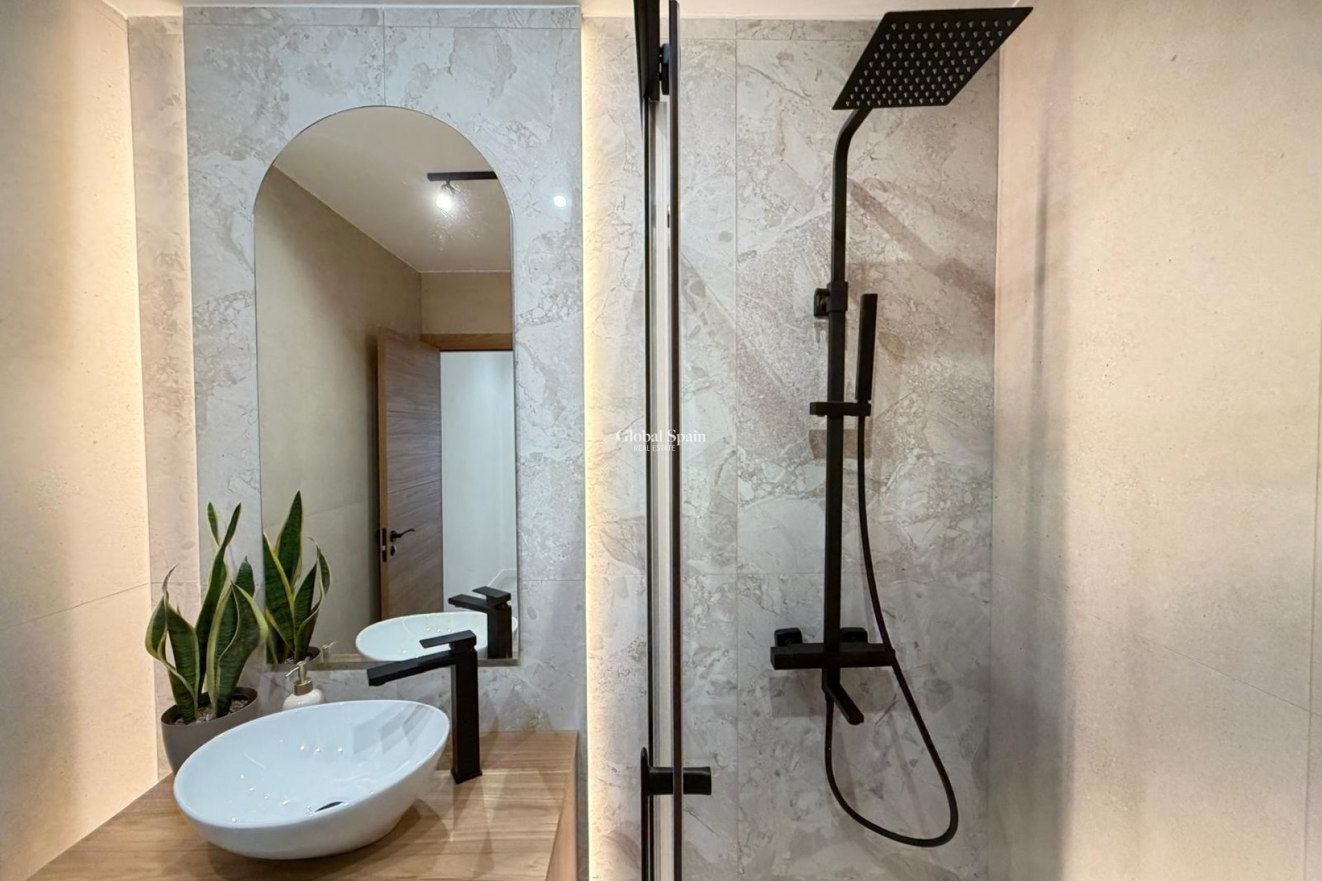 Wiederverkauf - PENTHOUSE -
TORREVIEJA - Playa del Cura
