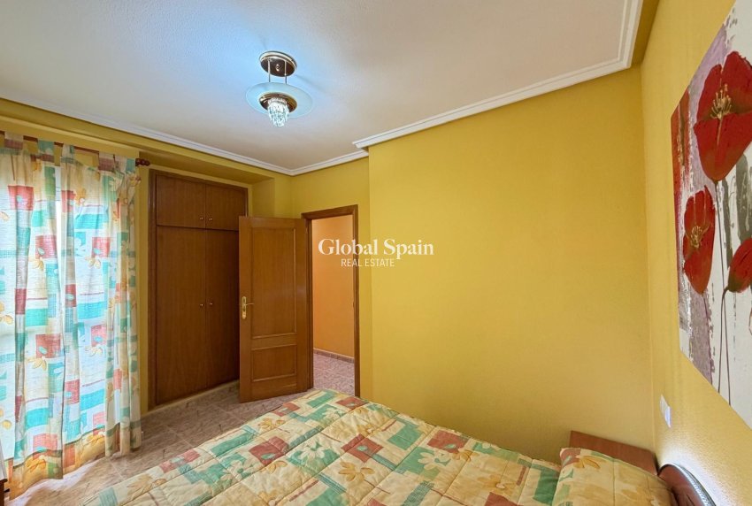 Wiederverkauf - PENTHOUSE -
TORREVIEJA - Playa del Cura