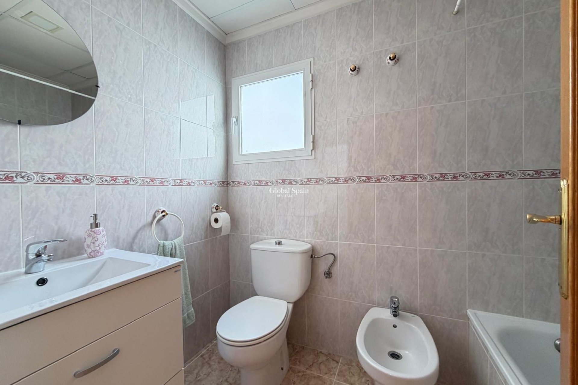Wiederverkauf - PENTHOUSE -
TORREVIEJA - Playa del Cura