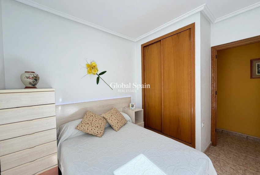 Wiederverkauf - PENTHOUSE -
TORREVIEJA - Playa del Cura