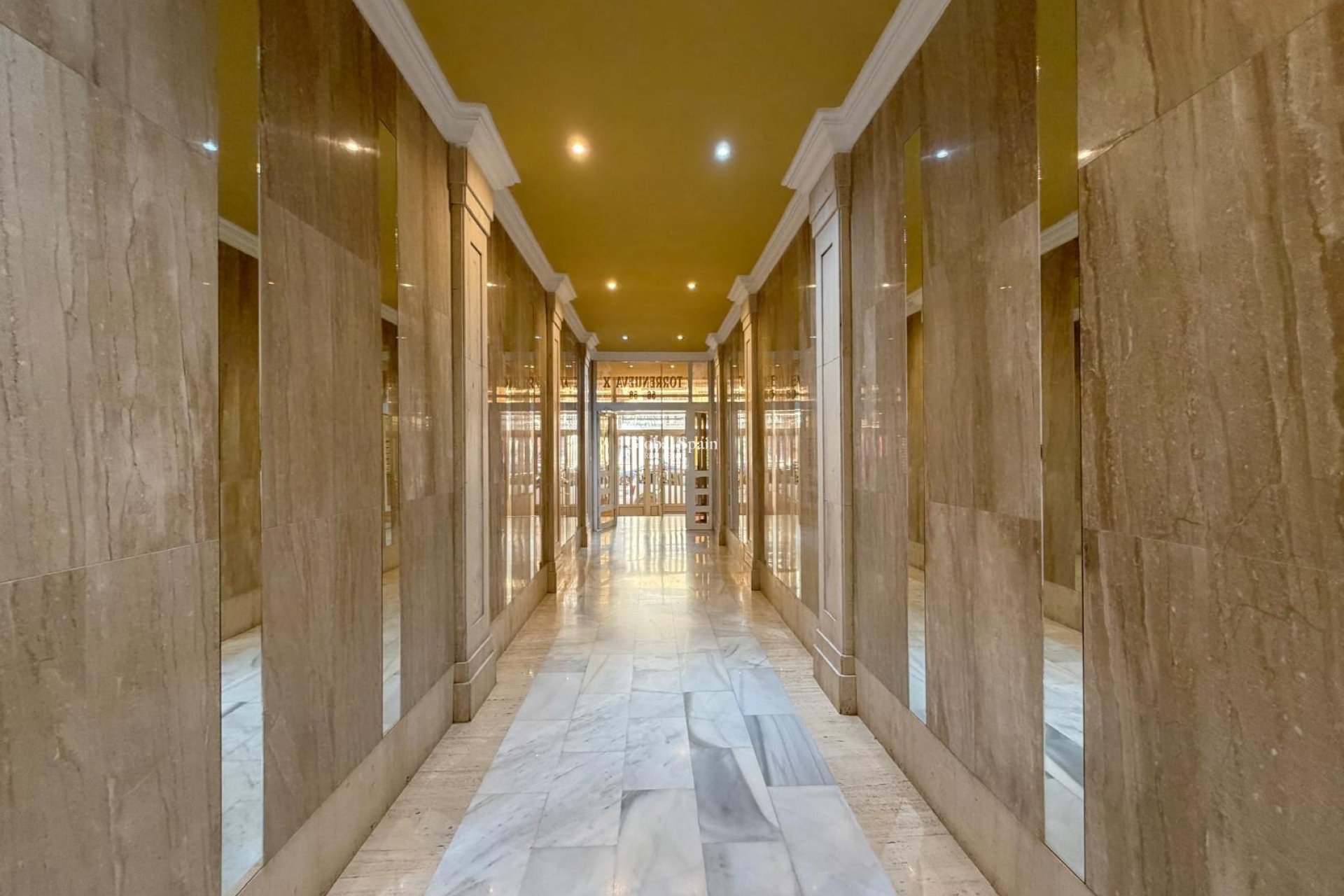 Wiederverkauf - PENTHOUSE -
TORREVIEJA - Playa del Cura