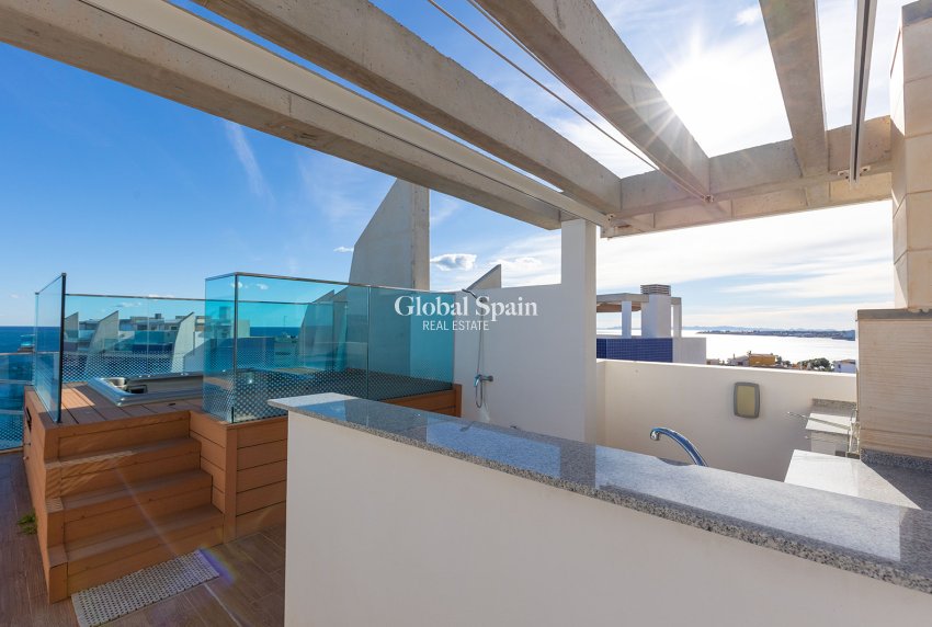 Wiederverkauf - PENTHOUSE -
TORREVIEJA - Punta Prima
