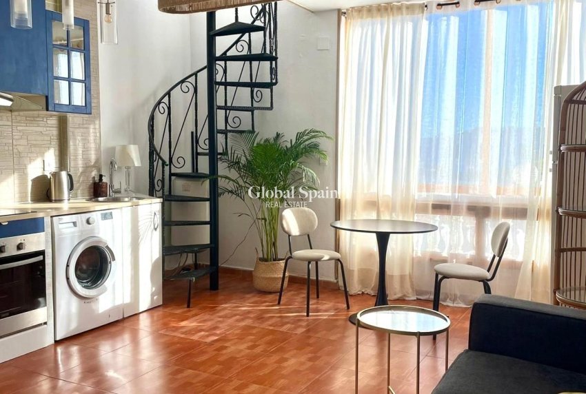 Wiederverkauf - PENTHOUSE -
TORREVIEJA - Punta Prima