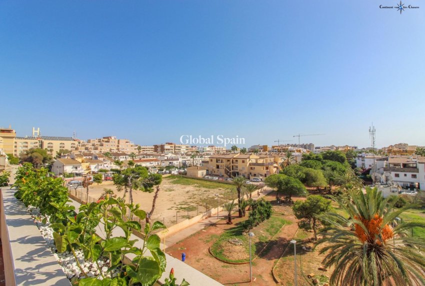 Wiederverkauf - PENTHOUSE -
TORREVIEJA - Punta Prima
