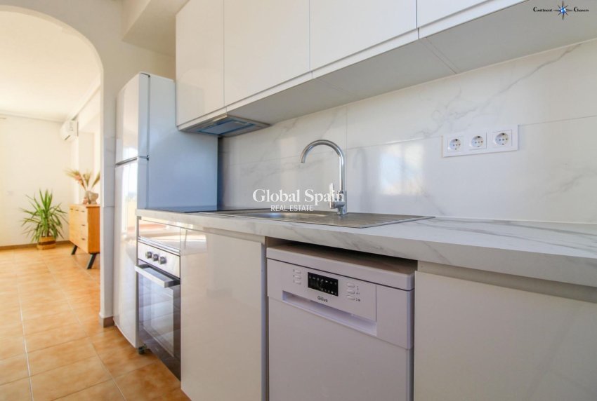 Wiederverkauf - PENTHOUSE -
TORREVIEJA - Punta Prima