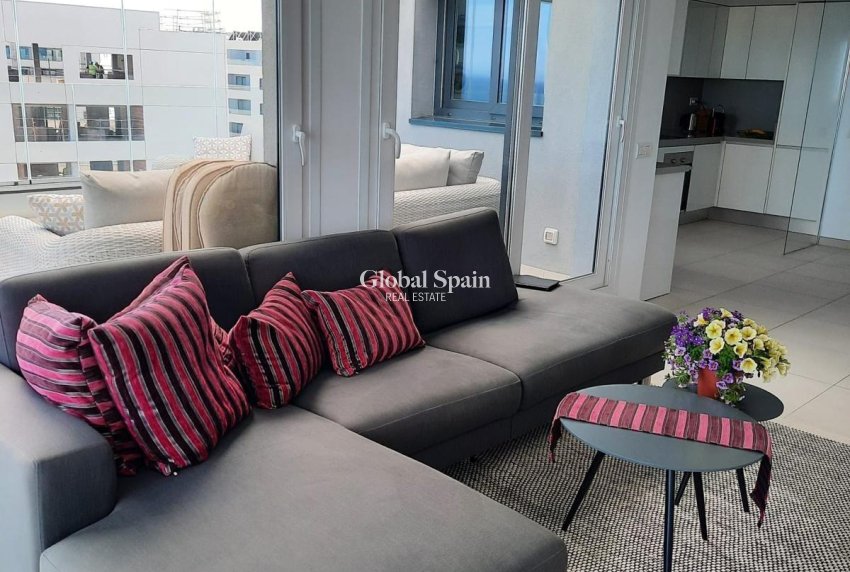 Wiederverkauf - PENTHOUSE -
TORREVIEJA - Punta Prima